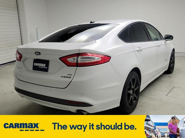 2016 ford fusion hybrid se