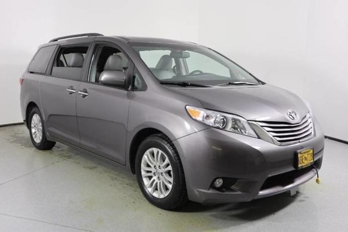 2017 toyota sienna xle 7-passenger auto access seat xle 7-passenger auto access seat 4dr mini-van for sale in anchorage, alaska