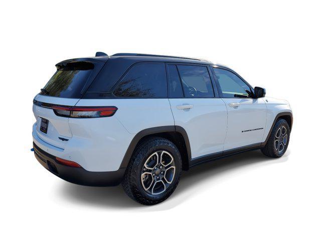 2022 jeep grand cherokee 4xe trailhawk
