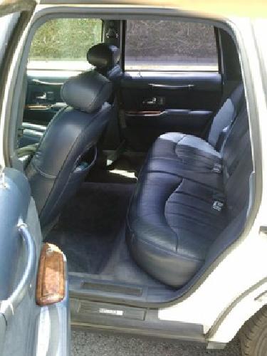 1995 lincoln towncar executive series clean for sale in lakewood, ca
