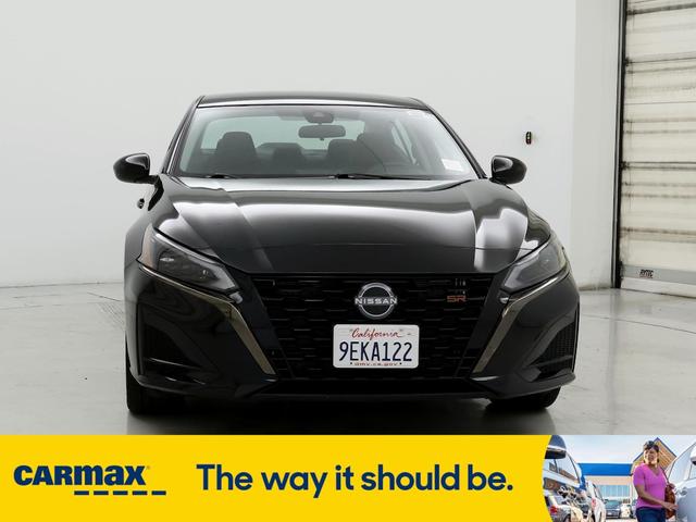 2023 nissan altima sr
