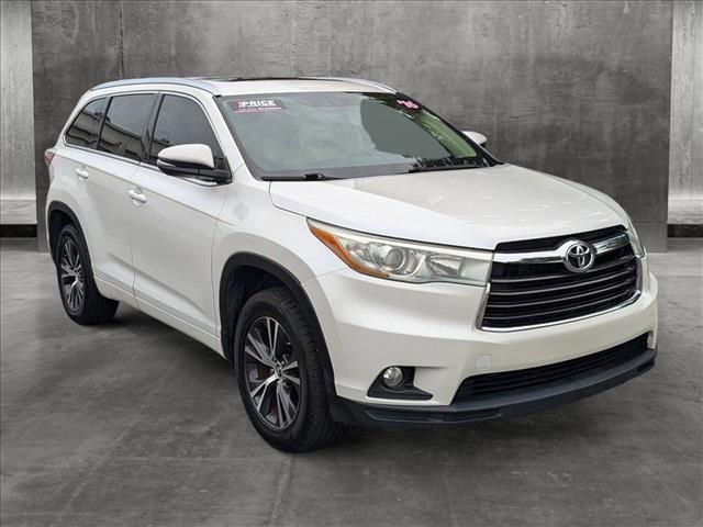 2016 toyota highlander xle