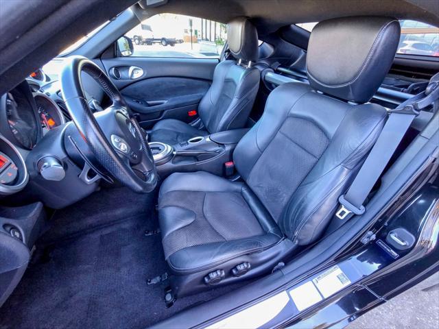 2009 nissan 370z touring