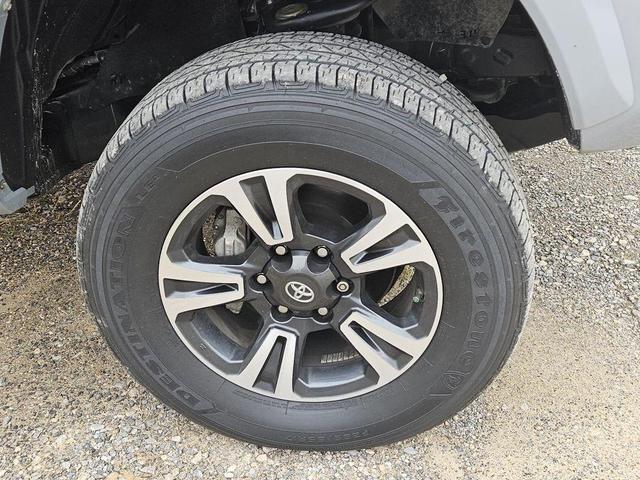 2019 toyota tacoma trd sport