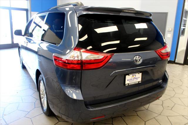2017 toyota sienna xle