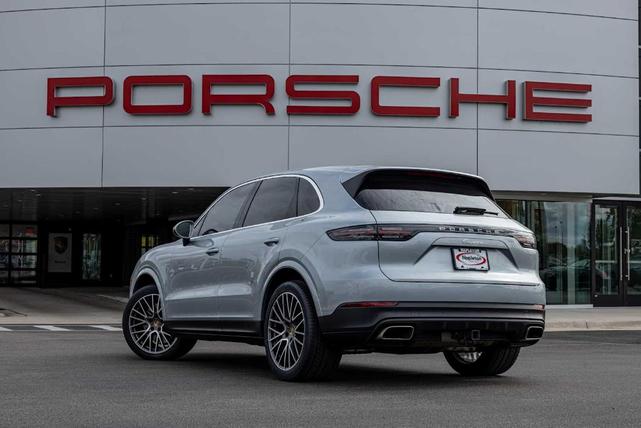 2022 porsche cayenne base (tiptronic)