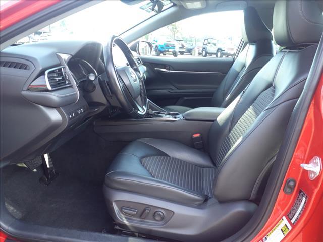 2022 toyota camry se