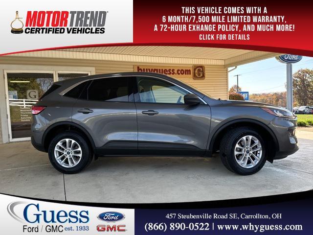 2022 ford escape se