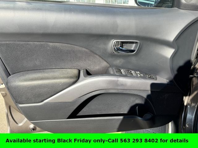 2011 mitsubishi outlander se