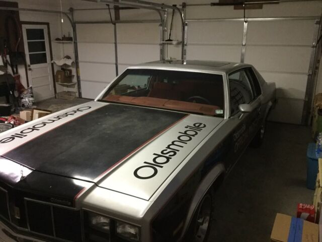 1977 oldsmobile delta 88 indy pace car, festival car #107. in pace car registry