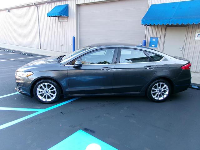2020 ford fusion hybrid se