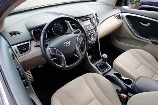 2013 hyundai elantra gt base
