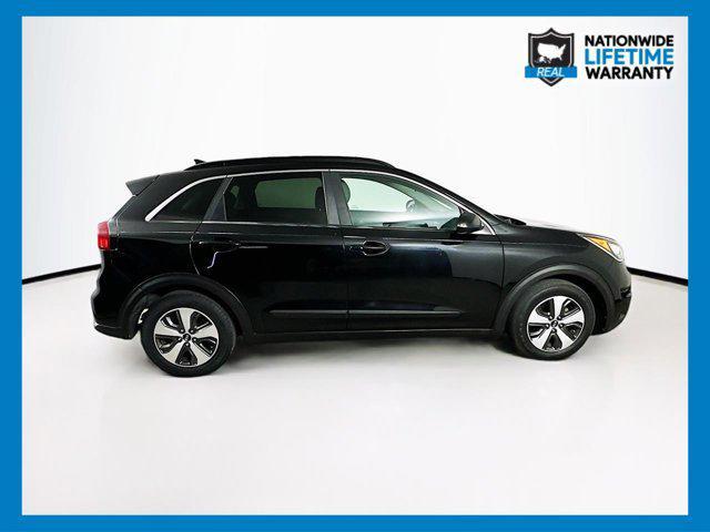 2017 kia niro lx