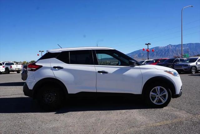 2020 nissan kicks s