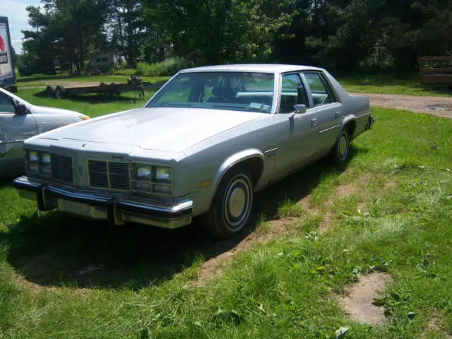 1977 0ldsmobile delta 88 drive restore or derby 350 chevy