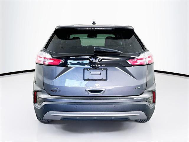 2022 ford edge sel