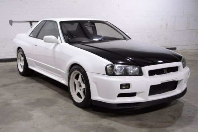 r34 front r32 1989 nissan skyline gtr 41,617 miles white coupe rb26dett 5 speed