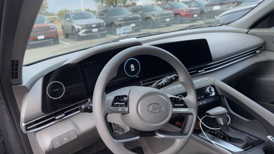 2024 Hyundai Elantra