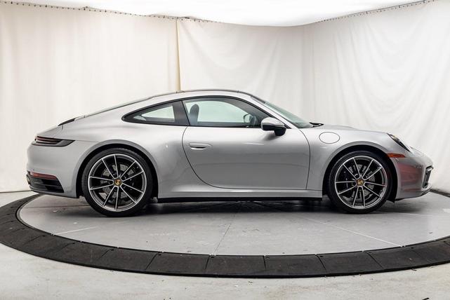 2020 porsche 911 carrera s