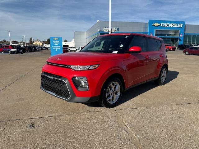 2022 kia soul lx