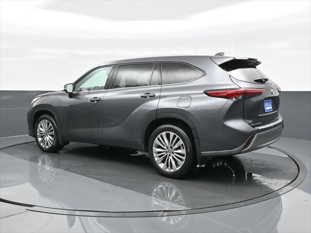 2023 toyota highlander platinum