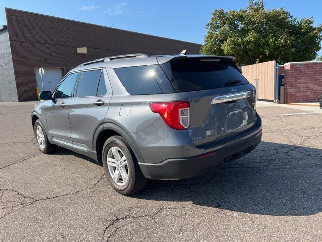 2021 ford explorer xlt