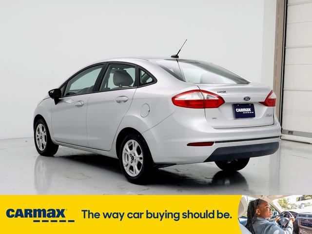 2015 ford fiesta se