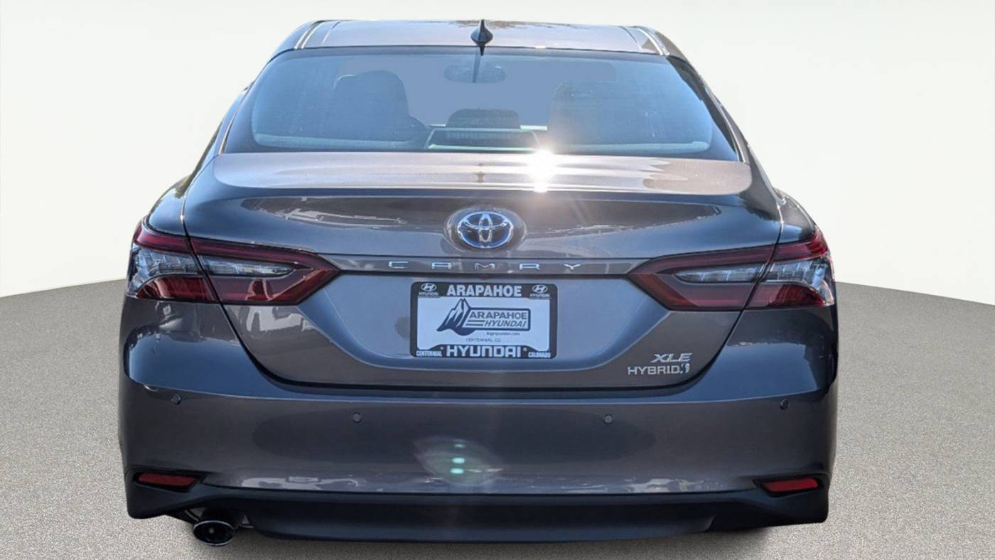 2024 toyota camry hybrid xle