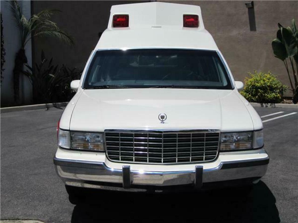 1993 cadillac fleetwood 244 actual miles ambulance hearse in so cal
