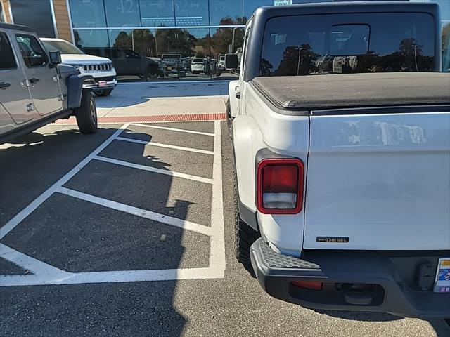 2022 jeep gladiator sport s