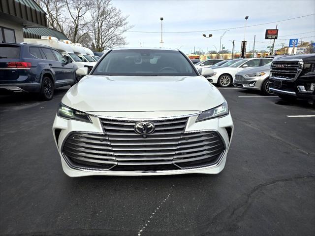 2022 toyota avalon limited