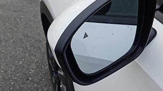 2025 Nissan Kicks