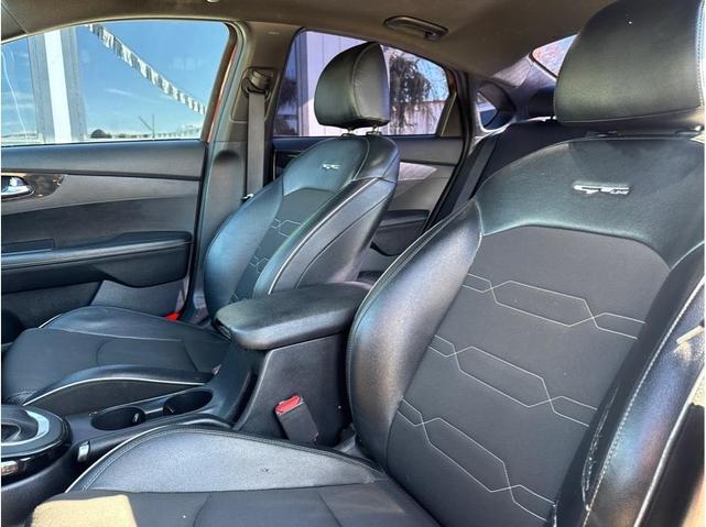 2020 kia forte gt-line