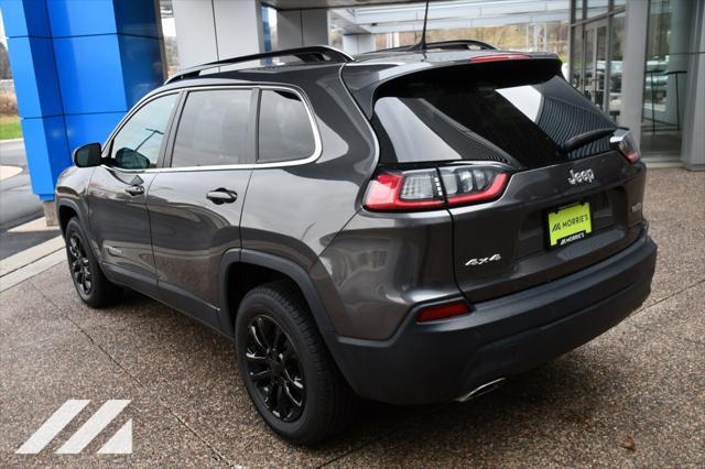 2022 jeep cherokee latitude lux