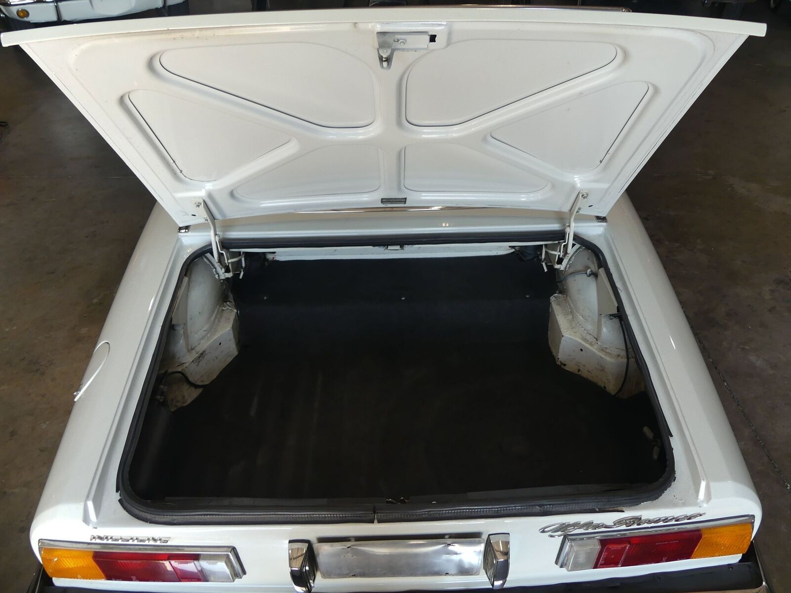 1974 alfa romeo spider