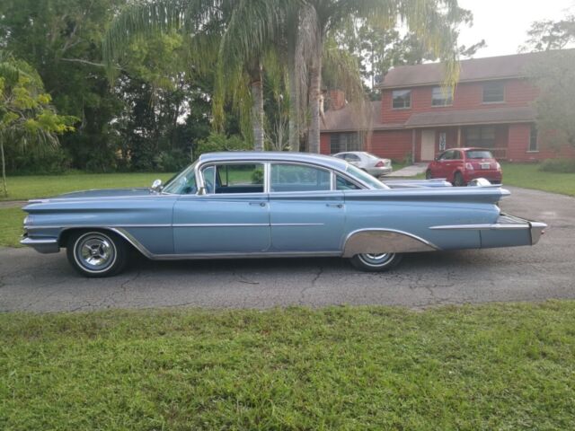 1959 oldsmobile ninety-eight w/ continental kit
