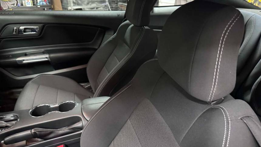 2016 ford mustang v6