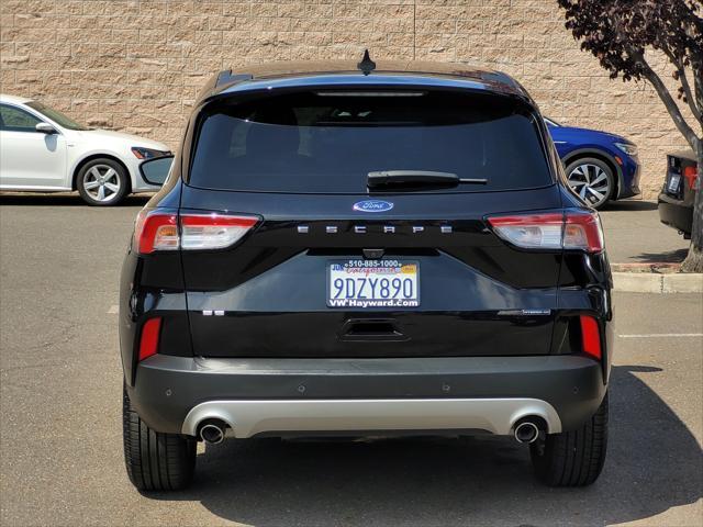 2021 ford escape se