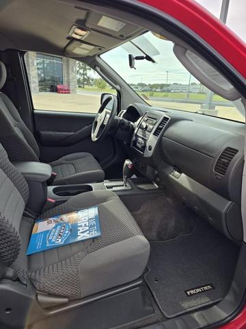 2010 nissan frontier se