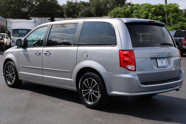 2017 dodge grand caravan gt