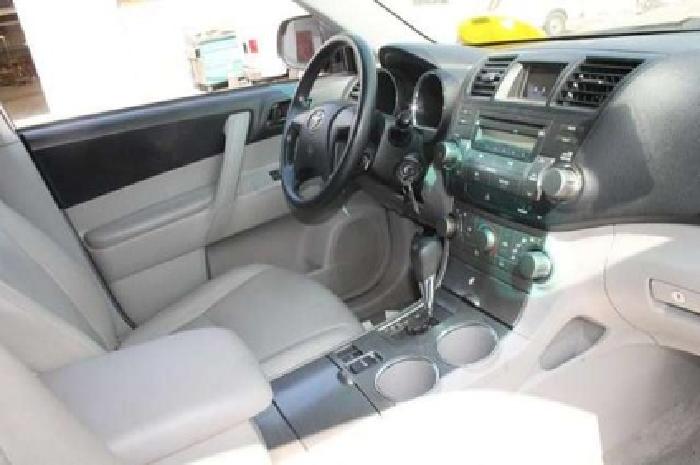 2008 toyota highlander base in los angeles, ca
