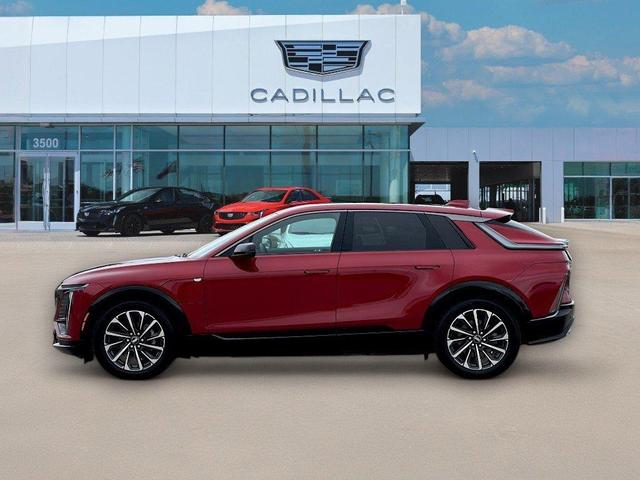 2024 cadillac lyriq sport