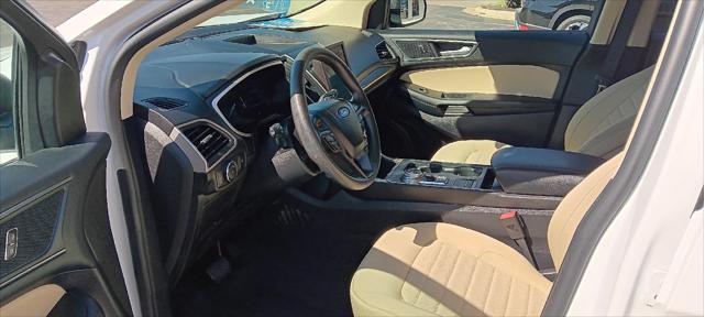 2021 ford edge se