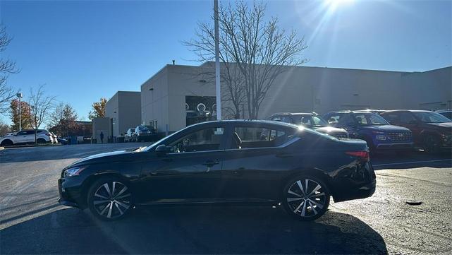 2022 nissan altima 2.5 sr