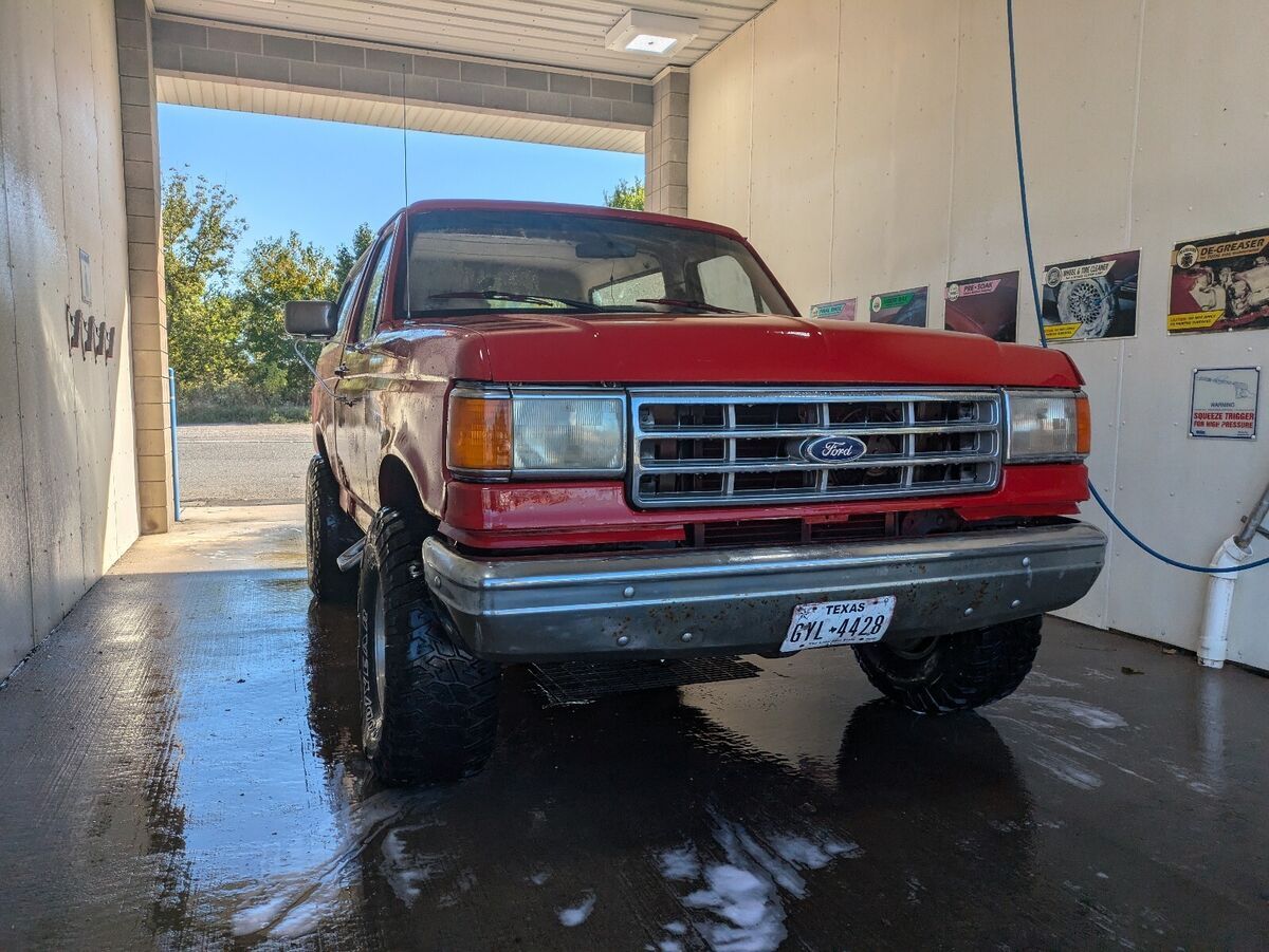 1988 ford bronco suv red u100