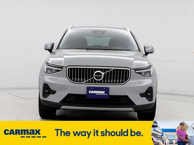 2024 volvo xc40 b5 plus bright theme