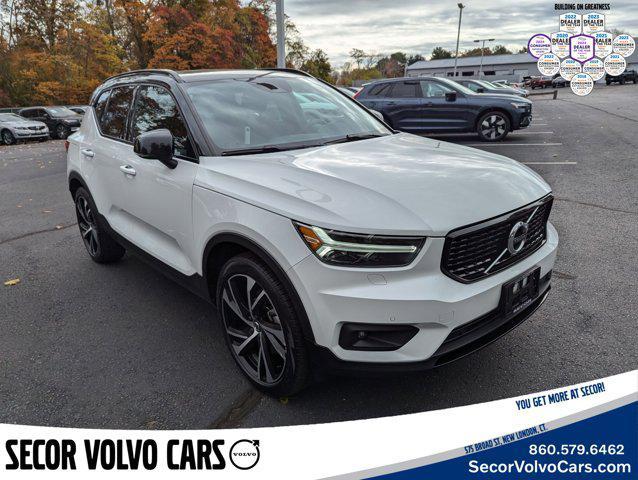 2022 volvo xc40 t5 r-design