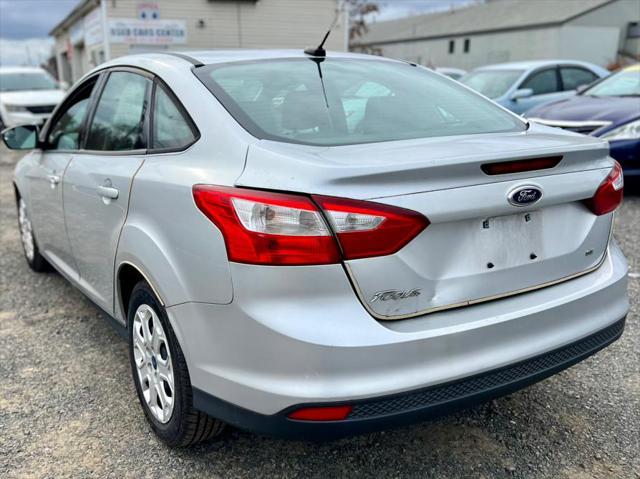 2012 ford focus se
