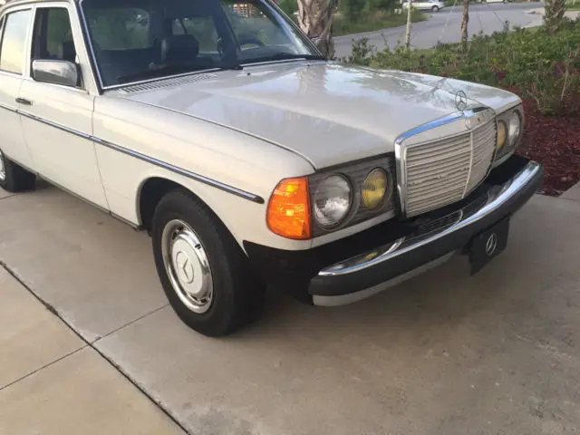 1981 mercedes-benz 300-series 300d diesel garaged kept