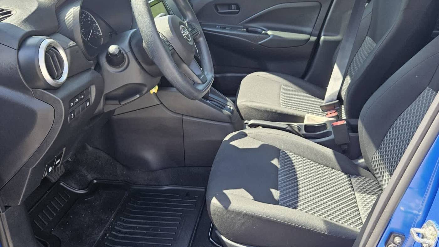 2023 nissan versa s